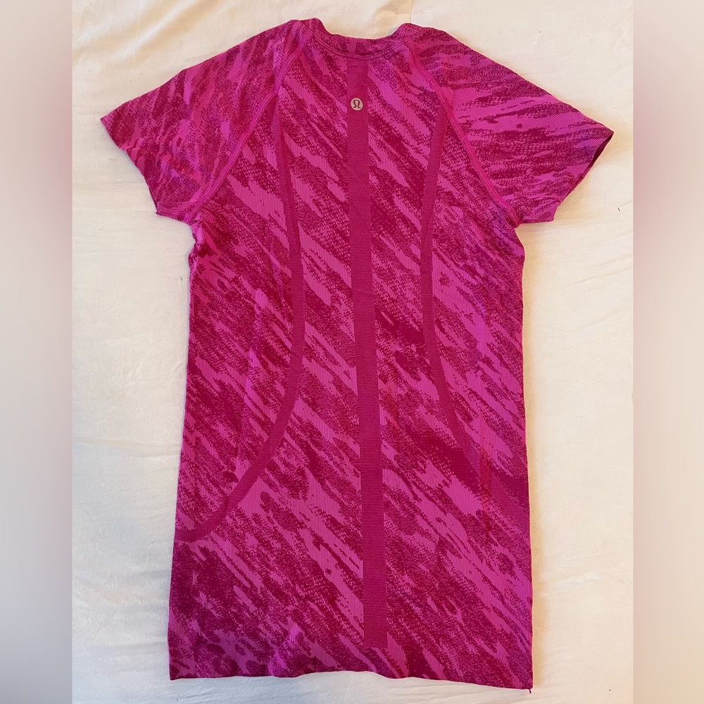 Sonic Pink Patterned Lululemon Swiftly Tech Tee - image 2